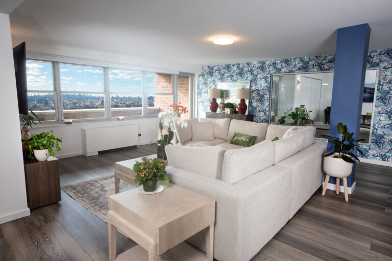 Ronald McDonald House New York Family Room at Montefiore living area